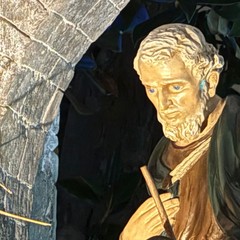 Trani Presepe in Piazza Libert Allocazione del bambinello