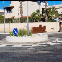 Trani Rotatoria Via Malcangi JPG