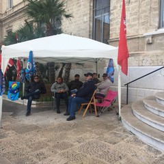 Ex vigilanti Amiu, in atto lo sciopero della fame