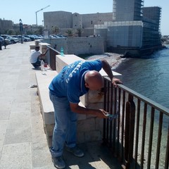 Ringhiere in metallo tra il Castello e la Cattedrale: lavori in corso