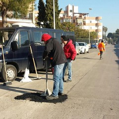 Cantieri sociali, colmature buche