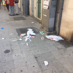 Trecce di sangue sul luogo del malore