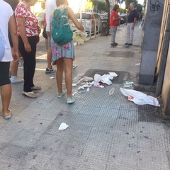 Trecce di sangue sul luogo del malore