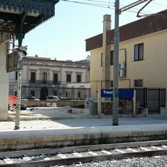 Lavori alla stazione di Trani