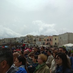 Le immagini della processione e dell'accoglienza della reliquia