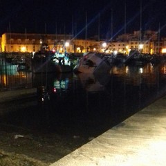 Peschereccio affondato nel porto di Trani