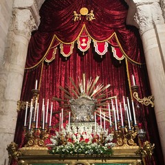 Altari della reposizione nelle chiese di Trani