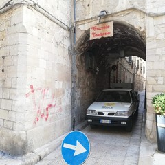 Rimozione scritte dai muri