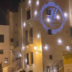 The Harbour - Boutique Hotel in Trani