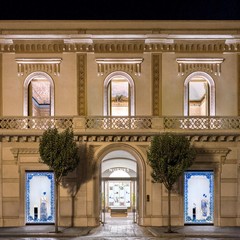 Trani celebra la Dolce Vita: l’universo Dolce&Gabbana conquista l’estetica di Nugnes