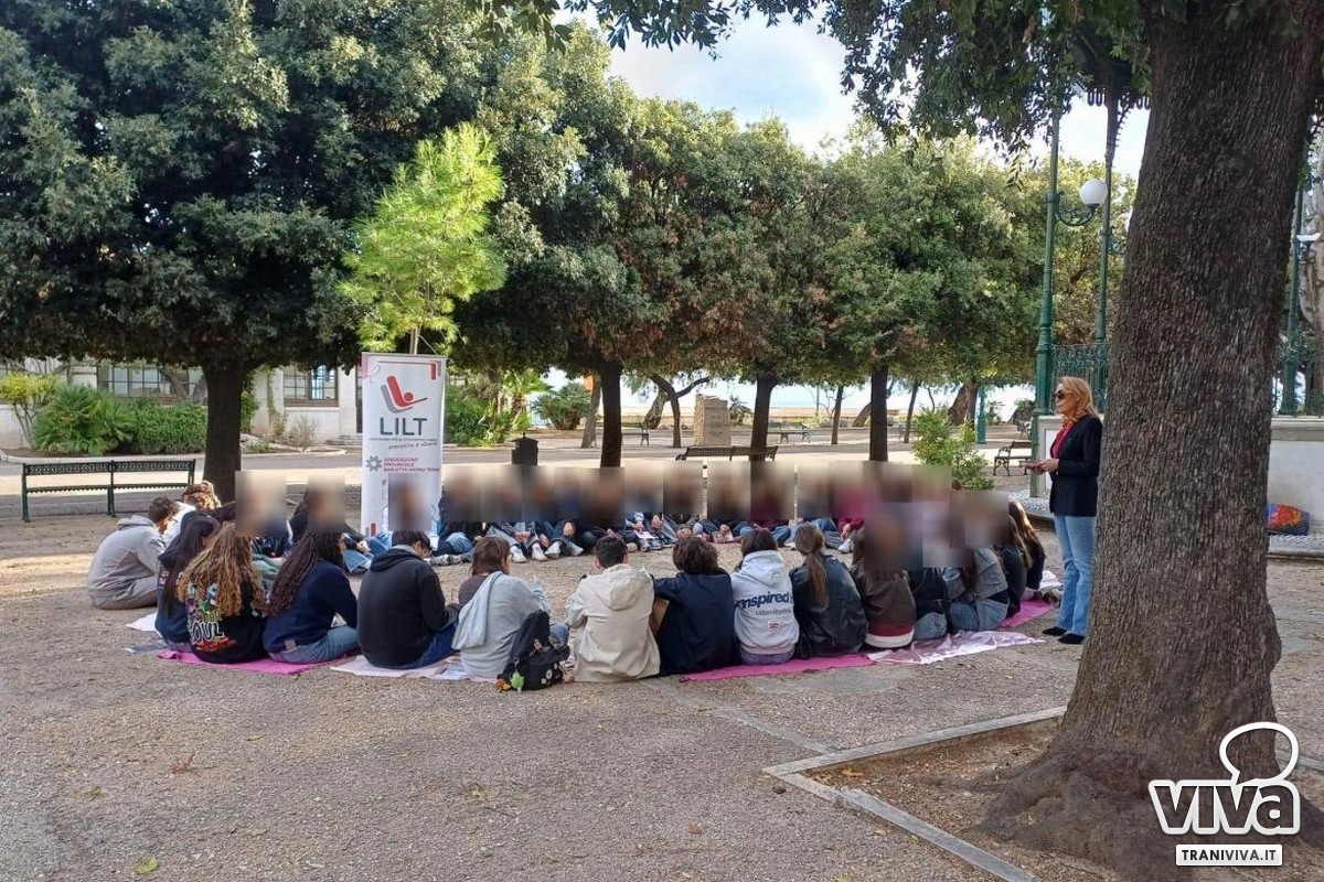 I ragazzi del "De Sanctis" dialogano con Maria Mazzilli e Anna Lanciano