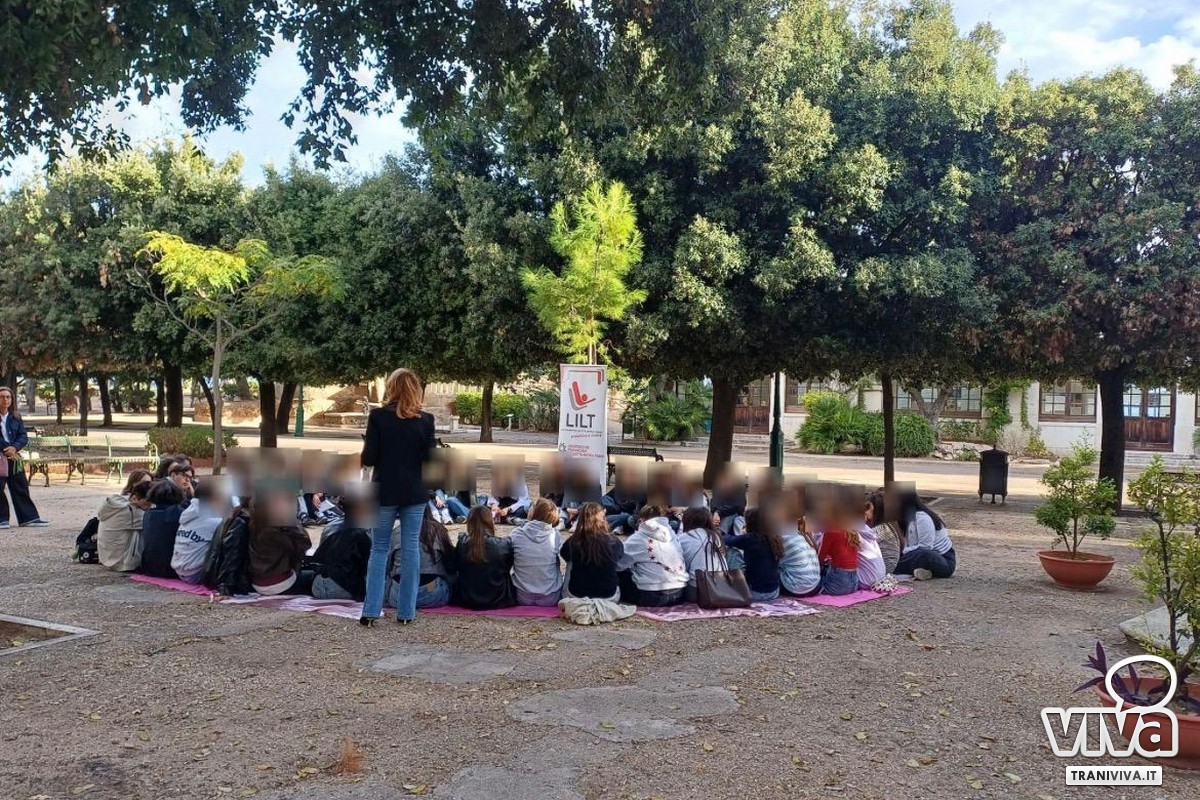 I ragazzi del "De Sanctis" dialogano con Maria Mazzilli e Anna Lanciano