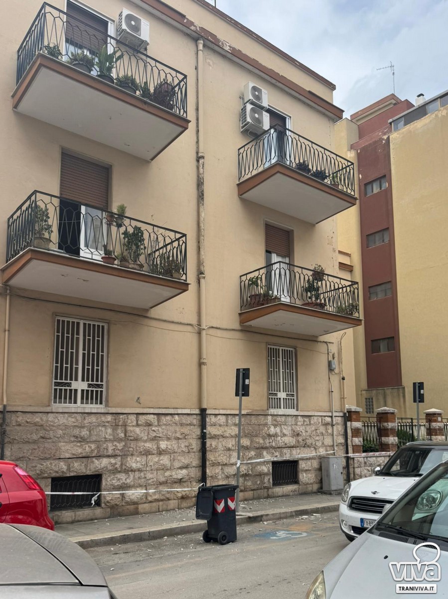 Crolla cornicione in via Dalmazia