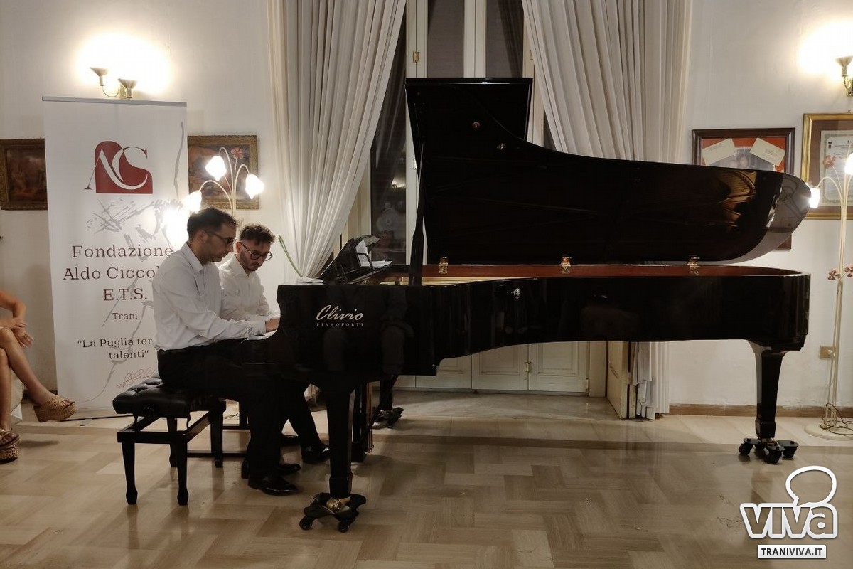Nico Fuscaldo e Filippo Garruba in "Flying Fingers"