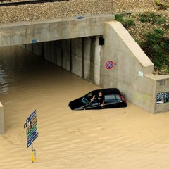 Auto intrappolate nell'acqua, impianto in tilt