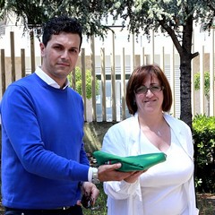 Trani, finalmente i nuovi tricolori sulle nostre scuole