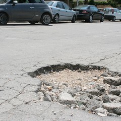 Buche stradali in via Salvemini