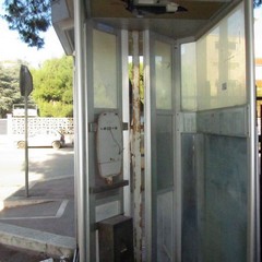 Le cabine telefoniche di Trani