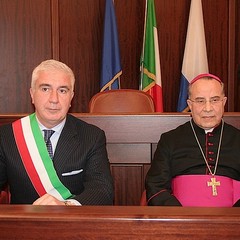 Cittadinanza onoraria a monsignor Giovan Battista Pichierri