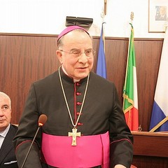 Cittadinanza onoraria a monsignor Giovan Battista Pichierri