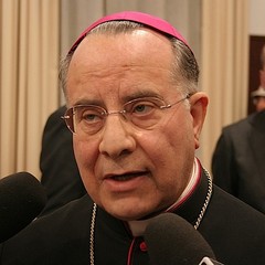 Cittadinanza onoraria a monsignor Giovan Battista Pichierri