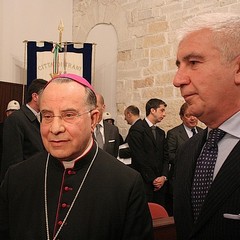 Cittadinanza onoraria a monsignor Giovan Battista Pichierri