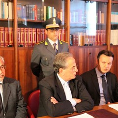 Conferenza stampa carte revolving - Procura di Trani