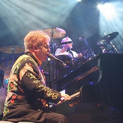 elton john trani 106