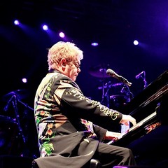 elton john trani 35