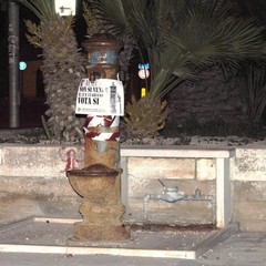 Trani, tutte le fontane pubbliche sigillate nella notte