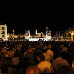 Serata inaugurale di piazza Quercia con la Grande Orchestra Italiana