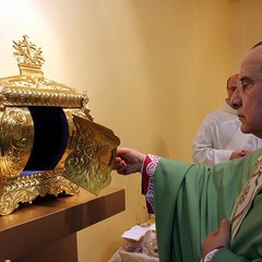 San Magno, prima messa nei locali di via Almirante