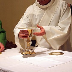 San Magno, prima messa nei locali di via Almirante