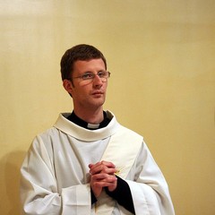 San Magno, prima messa nei locali di via Almirante