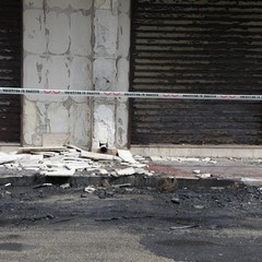 Auto in fiamme in via Corato