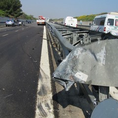 Trani, incidente spettacolare nei pressi di Boccadoro