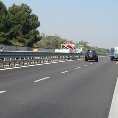 Trani, incidente spettacolare nei pressi di Boccadoro