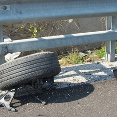 Trani, incidente spettacolare nei pressi di Boccadoro