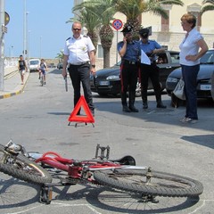 Incidente sul porto di Trani: bici contro auto