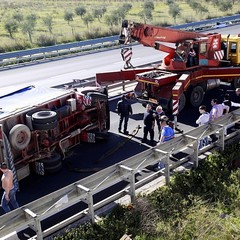Incidente multiplo sulla 16 bis