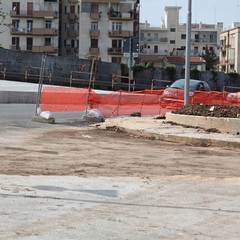 Lavori alla rotonda di via Istria