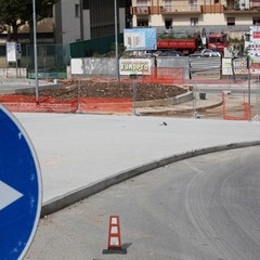 Lavori alla rotonda di via Istria
