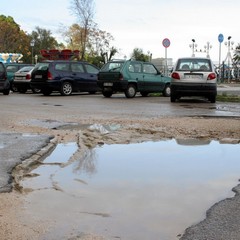 Trani, strade e marciapiedi dissestati da anni