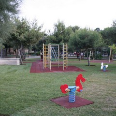 Inaugurazione del parco giochi nella villa comunale di Trani