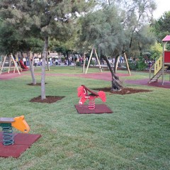 Inaugurazione del parco giochi nella villa comunale di Trani