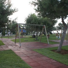 Inaugurazione del parco giochi nella villa comunale di Trani
