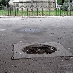 Degrado in piazza della Repubblica