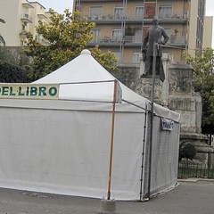 Degrado in piazza della Repubblica