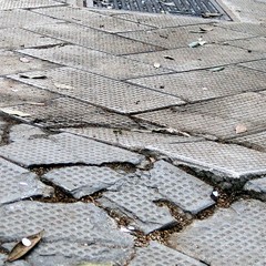 Degrado in piazza della Repubblica