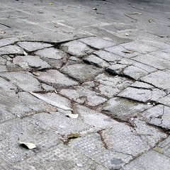 Degrado in piazza della Repubblica